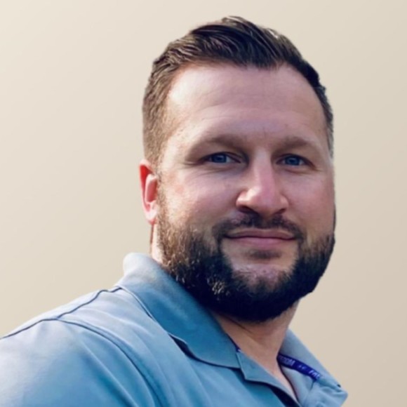 Meet your Posher, Kenneth - Picture 1 of 1